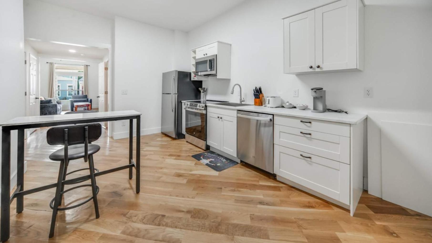 Cozy 1st-floor Flat 2br Backyard Free Parking Louisville
